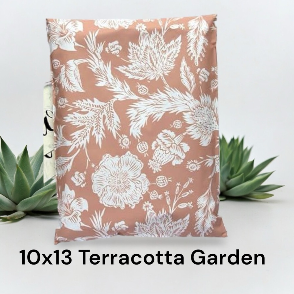 Terracotta Garden Poly Mailers 10x13 Pack of 25 - Picture 5 of 6